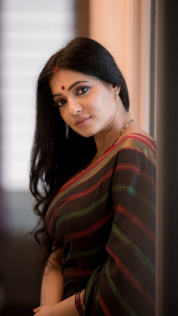 Reshma pasupuleti, saree lover, tamil actress HD phone wallpaper