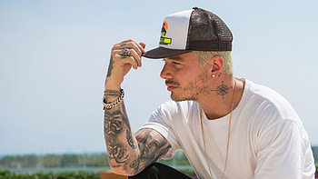 J Balvin , Posted by Michelle, Cunningham, Reggaeton HD wallpaper