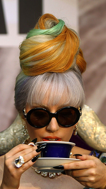 Lady Gaga, iPad , Wallshub collection, Stylish and trendy HD phone wallpaper