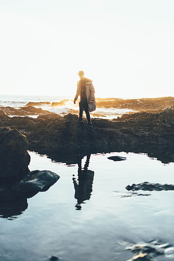 Sea, Waves, Shore, Bank, Miscellanea, Miscellaneous, Human, Person, Sunlight HD phone wallpaper