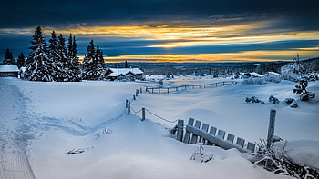 Lillehammer, Norway, scandinavia, snow, fence, landscape, trees, houses, village, sunset HD wallpaper