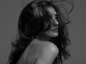 BEAUTY IN PORTRAIT, graphy, portrait, face, bw, hair, woman HD wallpaper