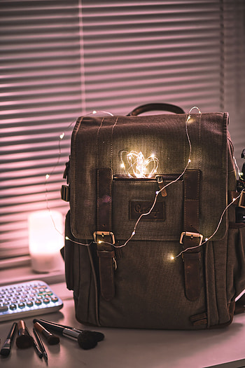 Shine, Light, Miscellanea, Miscellaneous, Glow, Garland, Backpack, Rucksack HD phone wallpaper