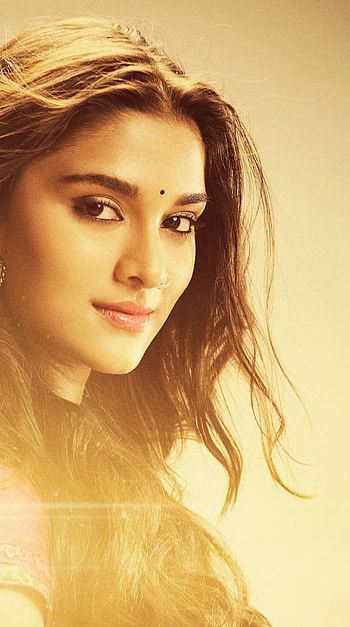 Saiee manjekar, bollywood actress, dabangg HD phone wallpaper