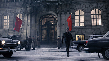 Bridge of Spies, Suspenseful thriller, Spy exchange operation, Mark Rylance HD wallpaper