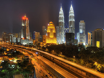 Petronas Twin Towers, Kuala Lumpur, Malaysia HD wallpaper