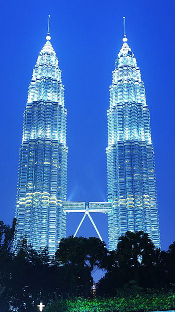 Petronas Towers, Top backgrounds HD phone wallpaper