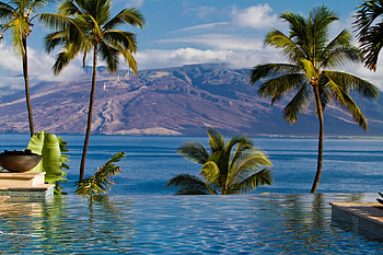 Four Seasons Hotel Wailea Maui Hawaii, island, sea, hawaii, tropical, exotic, hotel, paradise, hawaiian, pool, swimming pool, maui, mountains, islands, resort, palm trees, ocean HD wallpaper