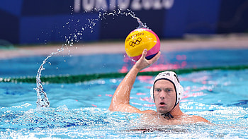 Thriller in Mens Water Polo, Japan match, Exciting victory, Pumped up crowd HD wallpaper