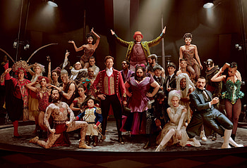 The Greatest Showman, Magical musical, Captivating storytelling, Rave reviews HD wallpaper