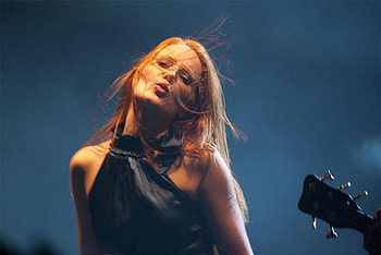 Epica - Simone Simons, gothic, dutch, singer, simons, simone, symphonic, heavy, epica, metal, redhead HD wallpaper