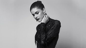 Black And White Of Alexandra Daddario Is Wearing Black Glitter Dress Girls HD wallpaper