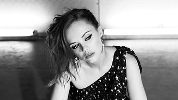 Monochrome, Christina Ricci HD wallpaper