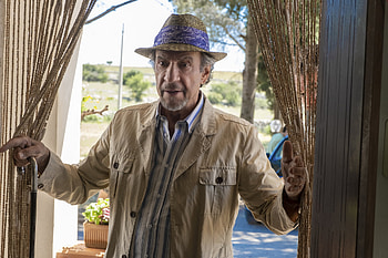 : F. Murray Abraham in The White Lotus, TV Show, The White Lotus HD wallpaper