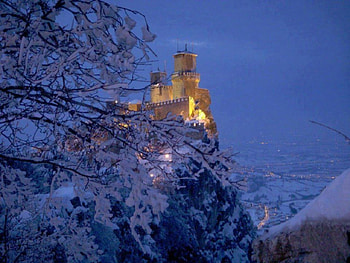 Winter, castel, in, zapada, luminat HD wallpaper