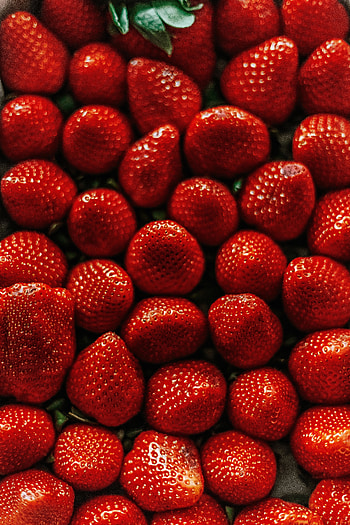 Red and delicious, strawberries HD phone wallpaper