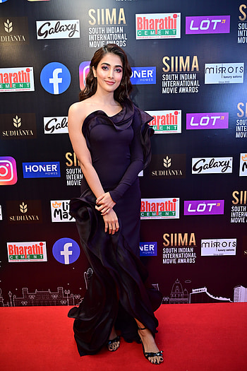 Pooja Hegde, dress HD phone wallpaper