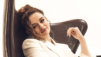 Beautiful Joey King Actress Is Sitting On Chair Wearing White Coat Suit Dress Girls HD wallpaper