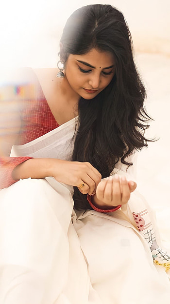 Manjima mohan, saree beauty HD phone wallpaper
