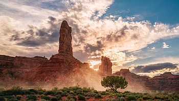 Sand and Clouds in Valley of the Gods, Southern Utah, sky, sand, rocks, clouds, trees, usa HD wallpaper