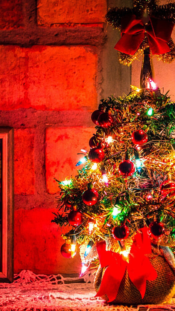 Christmas lights, , Festive glow, Holiday ambiance HD phone wallpaper