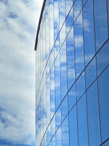 Clouds, Building, Miscellanea, Miscellaneous, Glass, Facade HD phone wallpaper