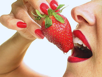 strawberry, bite, delicious, lips, red HD wallpaper