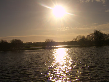 sunshine over shannon, sky, water, sun HD wallpaper