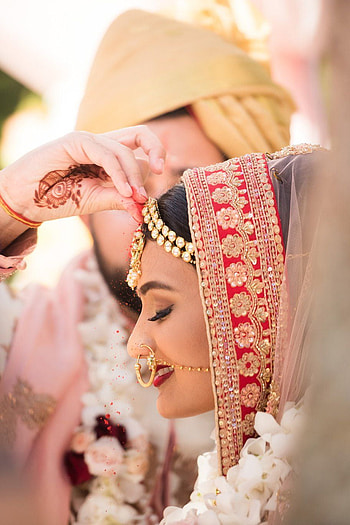 Indian wedding graphy poses, Bridal Couple HD phone wallpaper