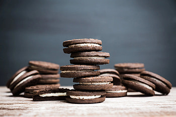 Oreo Cookies, Mustard trend, Unusual flavor, Experimental taste HD wallpaper