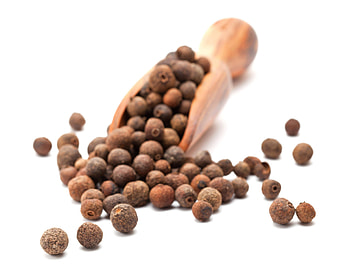 Spice market, Allspice product, Asian flavors, Culinary treasures HD wallpaper