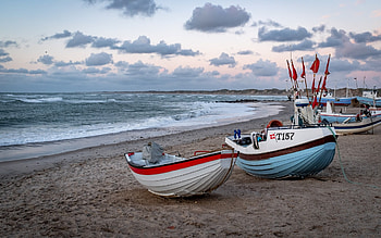 Boats on Beach, clouds, sea, beach, boats HD wallpaper