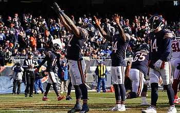 Chicago Bears, Underappreciated player, Underrated talent, Valuable contribution HD wallpaper