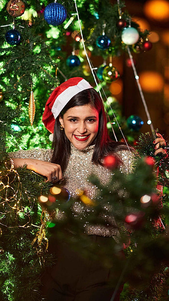 Mannara Chopra, bollywood actress, cute HD phone wallpaper