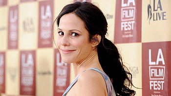 Mary-Louise Parker on Broadway, Unforgettable return, Versatile talent, Variety magazine HD wallpaper