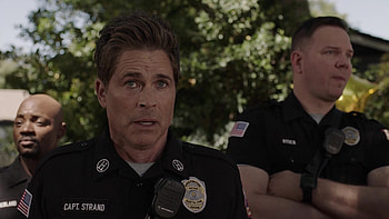 9-1-1: Lone Star, TV series, Motorola radio, Owen Strand HD wallpaper