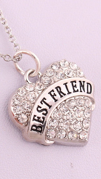 Best Friends, Beautiful, Heart Locket HD phone wallpaper