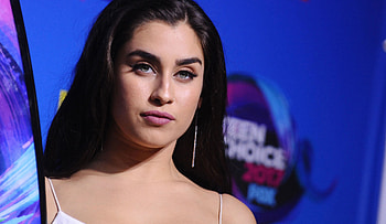 Body shaming, Bullying, Lauren Jauregui, Personal experiences HD wallpaper