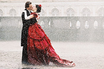 ๑๑ Romantic Snow ๑๑, winter, white, black, entertainment, elegant, fashion, love, snow, red, nature, elegance, kiss, romantic, forever HD wallpaper