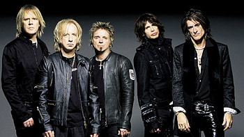 Aerosmith, Rock and roll legends, Dynamic stage presence, Hit songs HD wallpaper