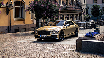 Bentley Flying Spur Hybrid 2 Cars HD wallpaper