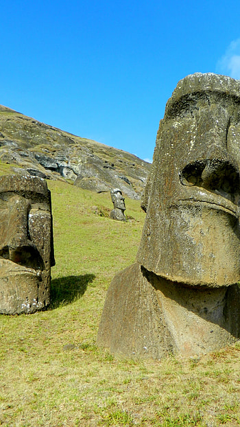 Moai statues, Easter Island , Ancient relics, Monolithic figures HD phone wallpaper