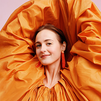 Renate Reinsve, actress, pretty smile, 2022 HD phone wallpaper