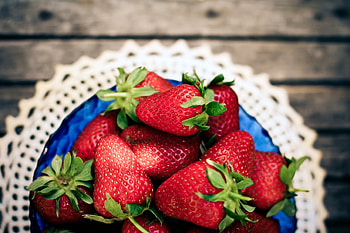 Food, Strawberry, Berries, Plate, Napkin HD wallpaper