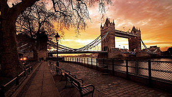 London Bridge, Landmark bridge, Majestic architecture, Scenic beauty HD wallpaper