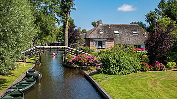 Charming Dutch village, Netherlands gem, Holland's pride, Quaint beauty HD wallpaper