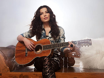 Miranda Cosgrove, model, , guitar, 2016, singer, actress, Cosgrove, stockings, Miranda HD wallpaper