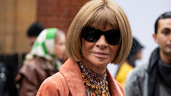 Anna Wintour, Lack of diversity, Vogue, Elevating black voices HD wallpaper