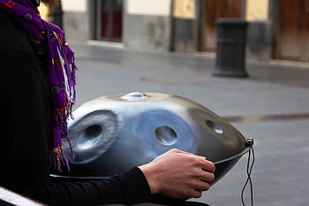 Handpan manufacturer, Healing musical instrument, Metal tongue drum, Melodious tones HD wallpaper