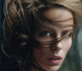kate beckinsale, british, brunette, beautiful, actress, closeup, windy hair, face, lips, lovely HD wallpaper